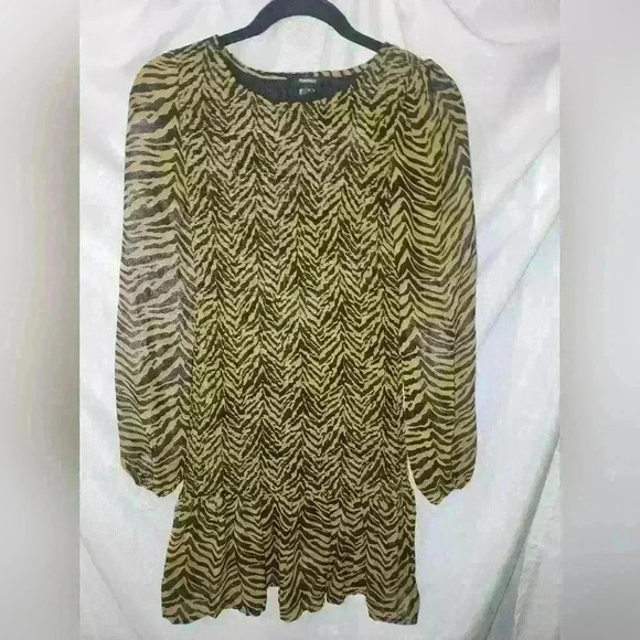 Forever 21 Long Sleeves Tiger Print Dress Size M - Picture 1 of 5
